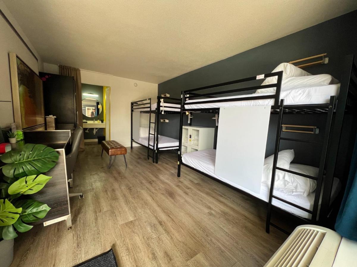 Bposhtels Houston 호스텔 외부 사진