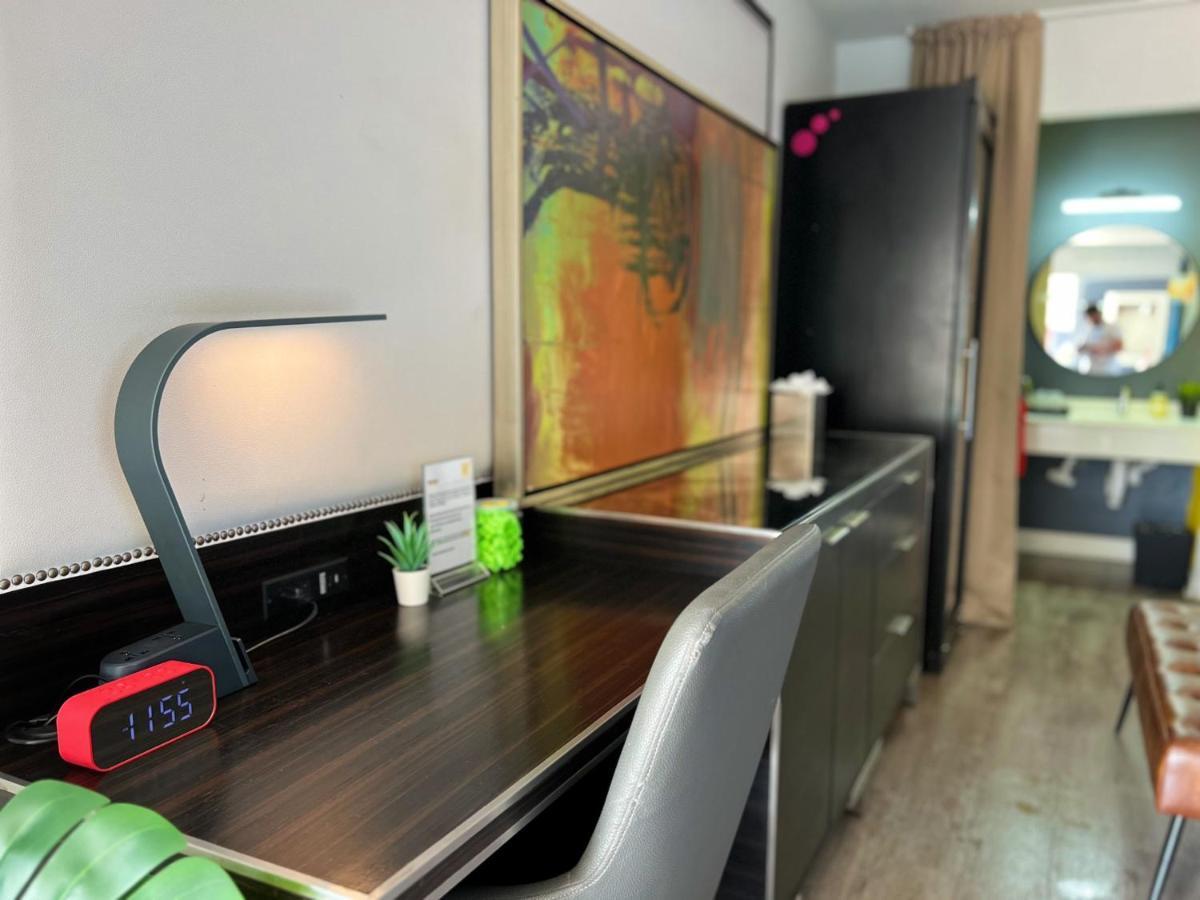 Bposhtels Houston 호스텔 외부 사진