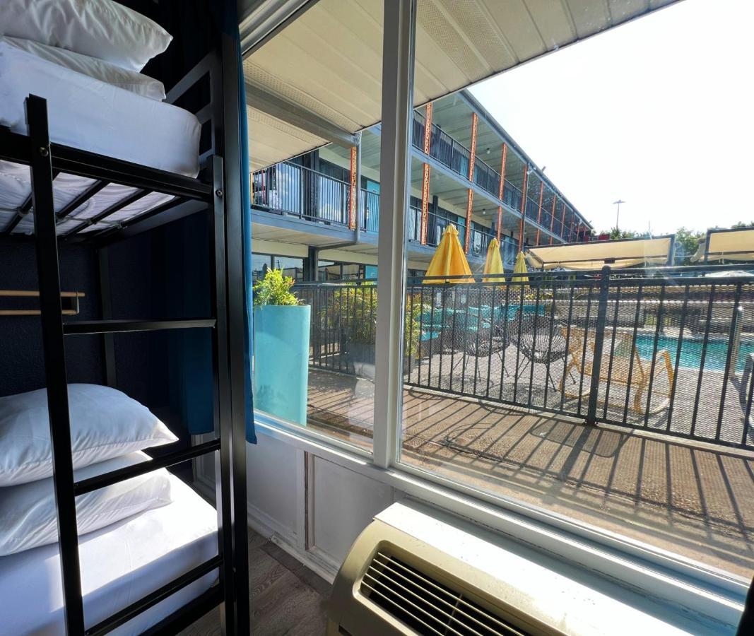 Bposhtels Houston 호스텔 외부 사진