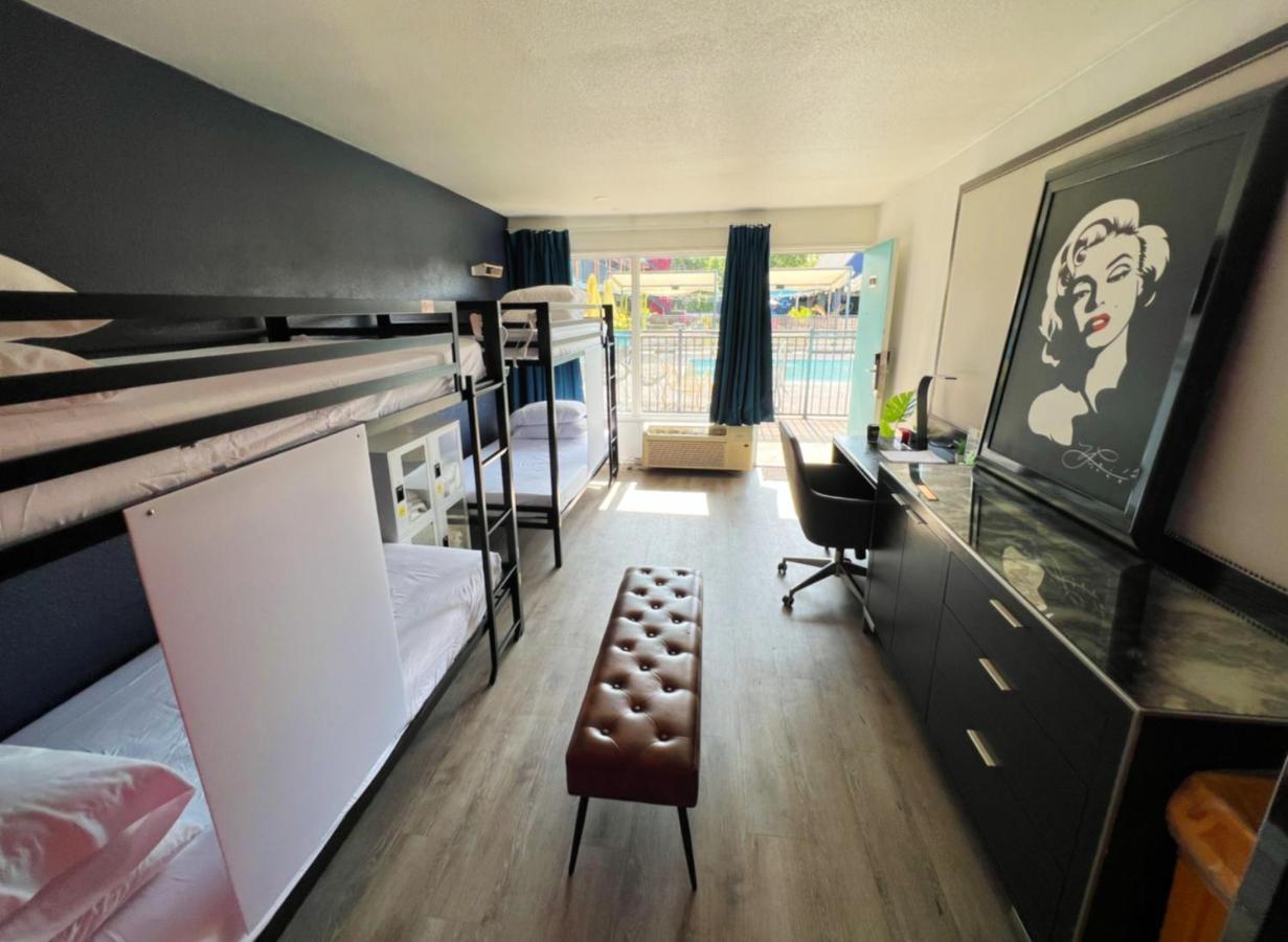 Bposhtels Houston 호스텔 외부 사진